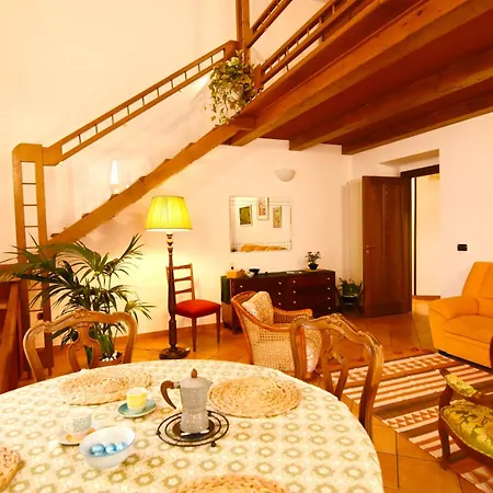 La Casa Della Sibilla * Napoli